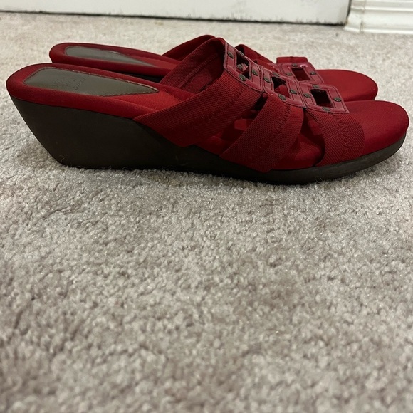 Mootsies Tootsies Stretch Sandals - Picture 4 of 5